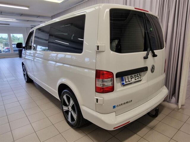VOLKSWAGEN Caravelle 2013 Comfortline pitkä 2,0 TDI 103 kW 4Motion 3200 kg / 9-Paikkainen / Webasto / Koukku