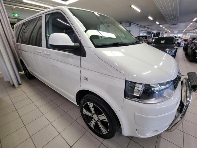 VOLKSWAGEN Caravelle 2013 Comfortline pitkä 2,0 TDI 103 kW 4Motion 3200 kg / 9-Paikkainen / Webasto / Koukku
