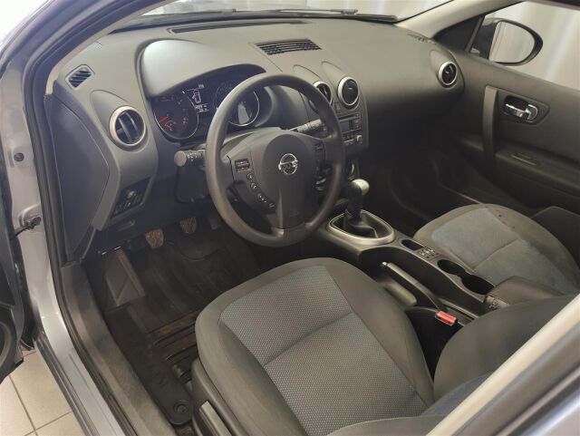 NISSAN Qashqai 2013 1,6L Stop / Start System Visia 2WD 5M/T Select
