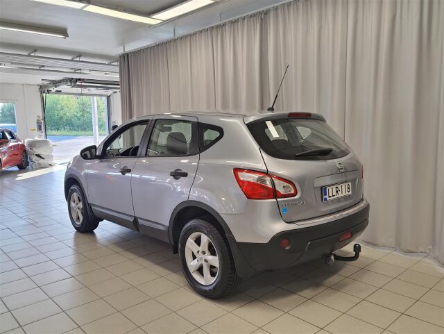 NISSAN Qashqai 2013 1,6L Stop / Start System Visia 2WD 5M/T Select