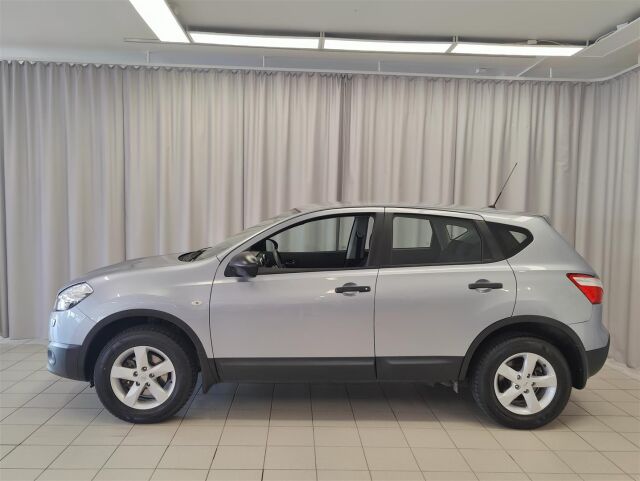 NISSAN Qashqai 2013 1,6L Stop / Start System Visia 2WD 5M/T Select
