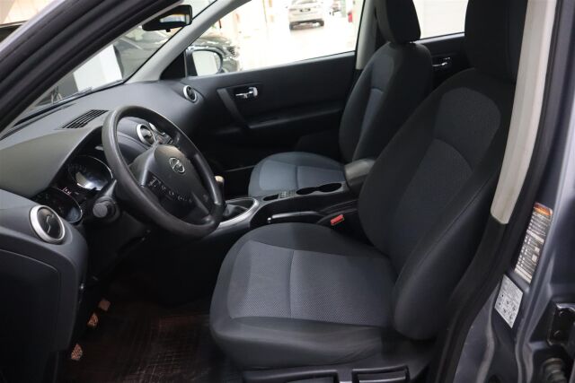 NISSAN Qashqai 2012 1,6L Stop / Start System Select Edition 2WD