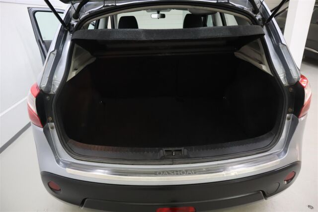 NISSAN Qashqai 2012 1,6L Stop / Start System Select Edition 2WD