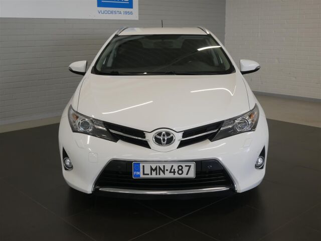 TOYOTA Auris 2014 Touring Sports 1,6 Valvematic Active Edition