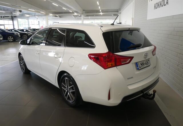 TOYOTA Auris 2014 Touring Sports 1,6 Valvematic Active Edition