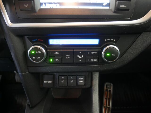TOYOTA Auris 2014 Touring Sports 1,6 Valvematic Active Edition