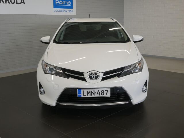 TOYOTA Auris 2014 Touring Sports 1,6 Valvematic Active Edition