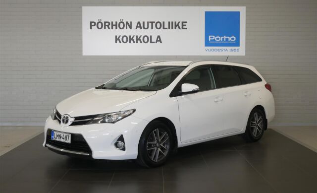 TOYOTA Auris 2014 Touring Sports 1,6 Valvematic Active Edition