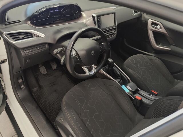 PEUGEOT 2008 2015 Vision VTi 82