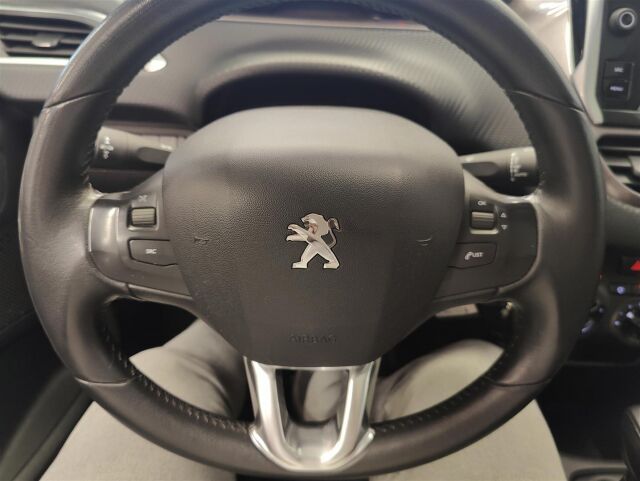 PEUGEOT 2008 2015 Vision VTi 82