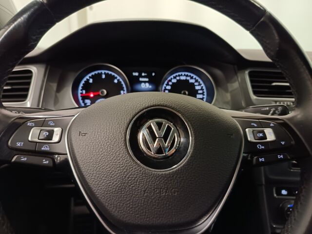 VOLKSWAGEN Golf 2015 Variant Alltrack 2,0 TDI 135 kW (184 hv) BlueMotion Technology 4MOTION DSG-aut