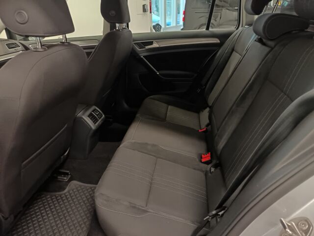VOLKSWAGEN Golf 2015 Variant Alltrack 2,0 TDI 135 kW (184 hv) BlueMotion Technology 4MOTION DSG-aut