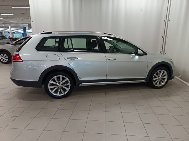 VOLKSWAGEN Golf 2015 Variant Alltrack 2,0 TDI 135 kW (184 hv) BlueMotion Technology 4MOTION DSG-aut