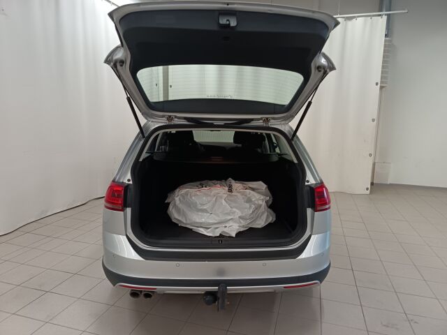 VOLKSWAGEN Golf 2015 Variant Alltrack 2,0 TDI 135 kW (184 hv) BlueMotion Technology 4MOTION DSG-aut