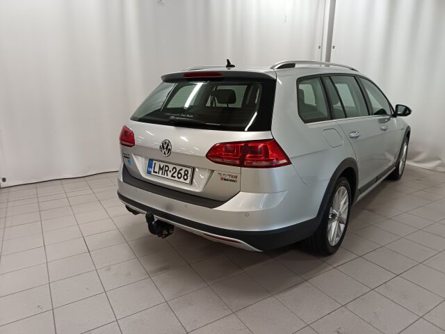 VOLKSWAGEN Golf 2015 Variant Alltrack 2,0 TDI 135 kW (184 hv) BlueMotion Technology 4MOTION DSG-aut
