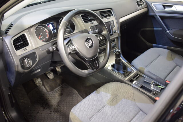 VOLKSWAGEN Golf 2015 Variant Comfortline 1,4 TSI 92 kW (125 hv)