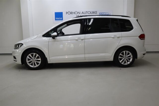 VOLKSWAGEN Touran 2016 Comfortline 1,4 TSI 110 kW (150 hv) DSG-automaatti