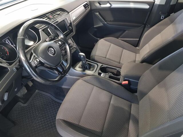 VOLKSWAGEN Touran 2016 Comfortline 1,4 TSI 110 kW (150 hv) DSG-automaatti *7p / Navi / Led-ajovalot / Webasto*