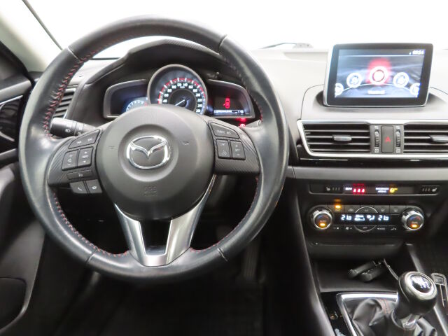 Mazda Mazda3 2017 Sedan 2,0 (120) SKYACTIV-G Premium 6MT 4ov