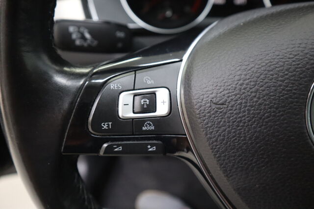 VOLKSWAGEN Passat 2016 Variant Highline 2,0 TDI 140 kW (190 hv) 4MOTION DSG-automaatti