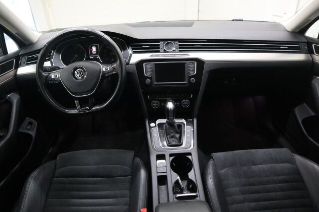 VOLKSWAGEN Passat 2016 Variant Highline 2,0 TDI 140 kW (190 hv) 4MOTION DSG-automaatti