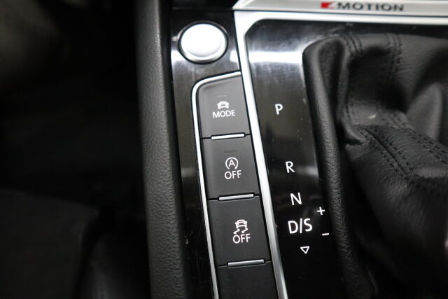 VOLKSWAGEN Passat 2016 Variant Highline 2,0 TDI 140 kW (190 hv) 4MOTION DSG-automaatti