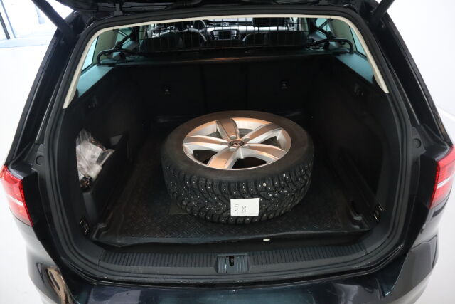 VOLKSWAGEN Passat 2016 Variant Highline 2,0 TDI 140 kW (190 hv) 4MOTION DSG-automaatti