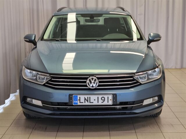 VOLKSWAGEN Passat 2016 Variant Comfortline 1,6 TDI 88 kW (120 hv) DSG * Vetokoukku, Moottorinlämmitin, Pysäköintitutka *