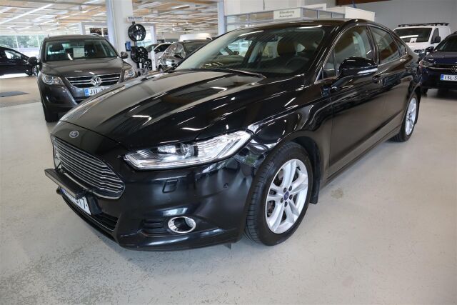 FORD Mondeo 2016 2,0 TDCi 150hv M6 Titanium Business 5D