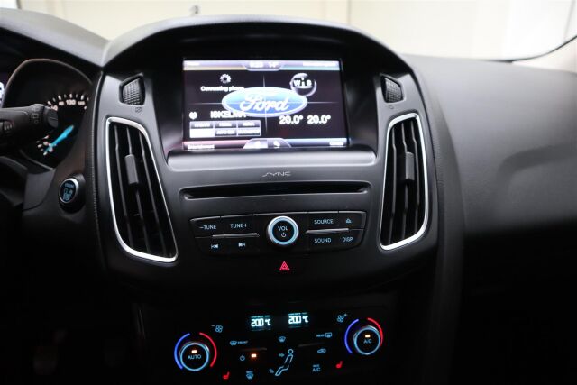 FORD Focus 2016 1,5 EcoBoost 150 hv Start/Stop M6 Titanium 5-ovinen