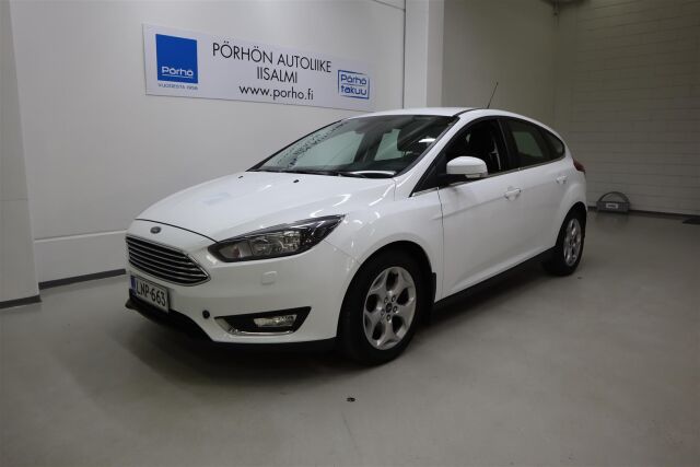 FORD Focus 2016 1,5 EcoBoost 150 hv Start/Stop M6 Titanium 5-ovinen