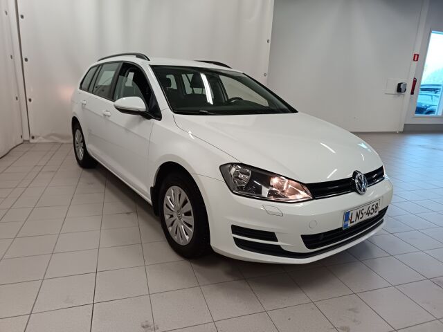 VOLKSWAGEN Golf 2017 Variant Luxline 1,2 TSI 63 kW (85 hv)*HYVÄKUNTOINEN PERUSBENSAFARKKU*