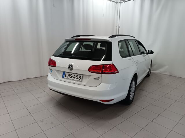 VOLKSWAGEN Golf 2017 Variant Luxline 1,2 TSI 63 kW (85 hv)*HYVÄKUNTOINEN PERUSBENSAFARKKU*