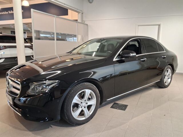 MERCEDES-BENZ E 2017 220 d 4Matic A Premium Business
