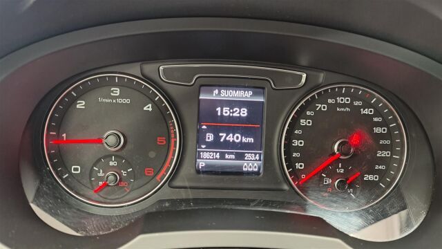 AUDI Q3 2017 Pro Business Sport 2,0 TDI clean diesel 110 kW S tronic