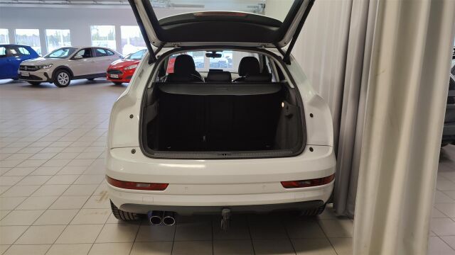 AUDI Q3 2017 Pro Business Sport 2,0 TDI clean diesel 110 kW S tronic