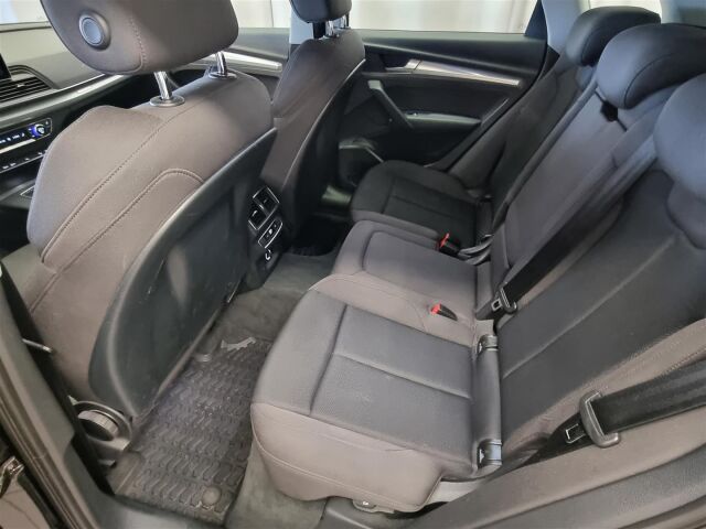 AUDI Q5 2017 Business Sport 2,0 TDI 140 kW quattro S tronic / Matrix / P-Kamera / Navi / Koukku /