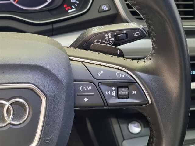 AUDI Q5 2017 Business Sport 2,0 TDI 140 kW quattro S tronic / Matrix / P-Kamera / Navi / Koukku /