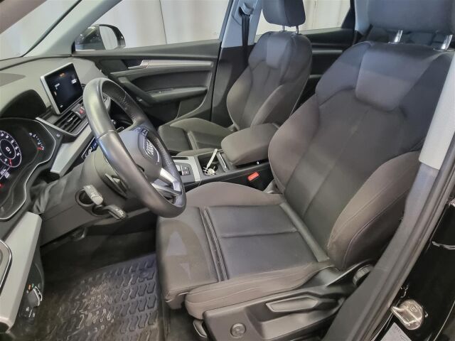 AUDI Q5 2017 Business Sport 2,0 TDI 140 kW quattro S tronic / Matrix / P-Kamera / Navi / Koukku /