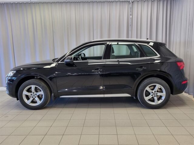 AUDI Q5 2017 Business Sport 2,0 TDI 140 kW quattro S tronic / Matrix / P-Kamera / Navi / Koukku /
