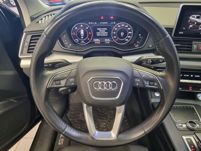 AUDI Q5 2017 Business Sport 2,0 TDI 140 kW quattro S tronic / Matrix / P-Kamera / Navi / Koukku /