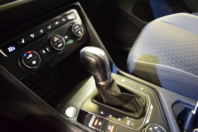 VOLKSWAGEN Tiguan 2018 Comfortline 2,0 TDI SCR 110 kW (150 hv) 4MOTION DSG-automaatti Winter Edition