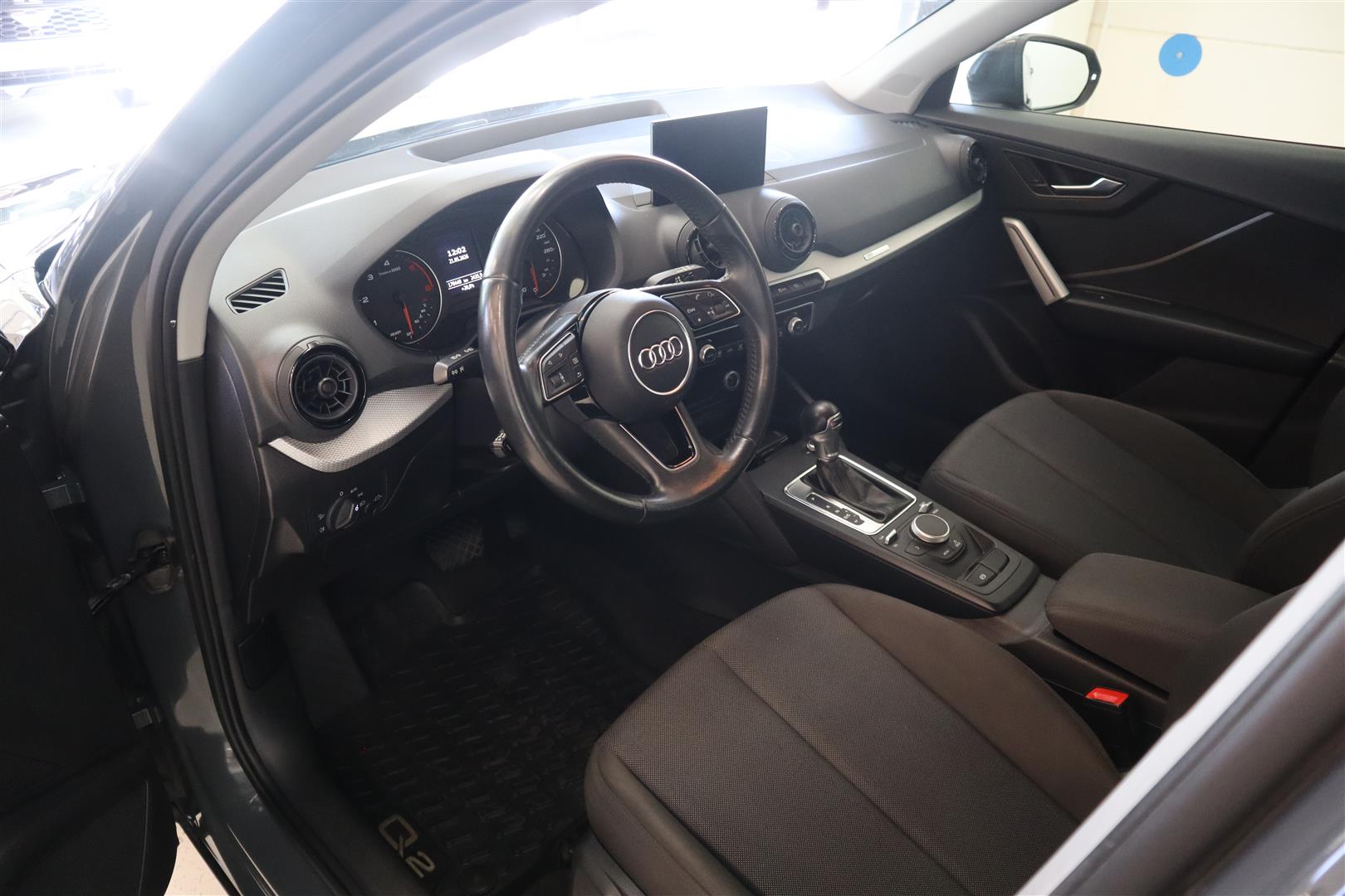 Audi Q2 2018, kuva 6/30