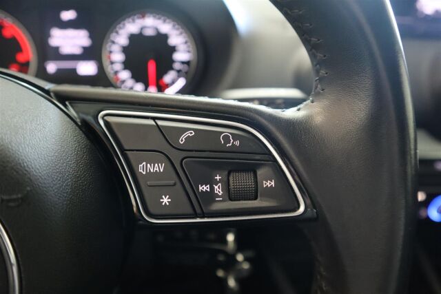 AUDI Q2 2018 Business Plus Edition 1,6 TDI 85 kW S tronic