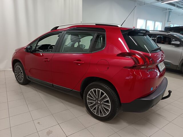 PEUGEOT 2008 2018 Motion PureTech 110 Aut. ** VÄHÄN MAKIAMPI PIKKULEIJONA JA VIELÄ AUTOMAATTIKI AIAI SENTÄÄN!!