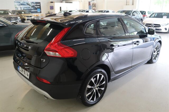 VOLVO V40 Cross Country 2018 T3 Business Dynamic Edition aut