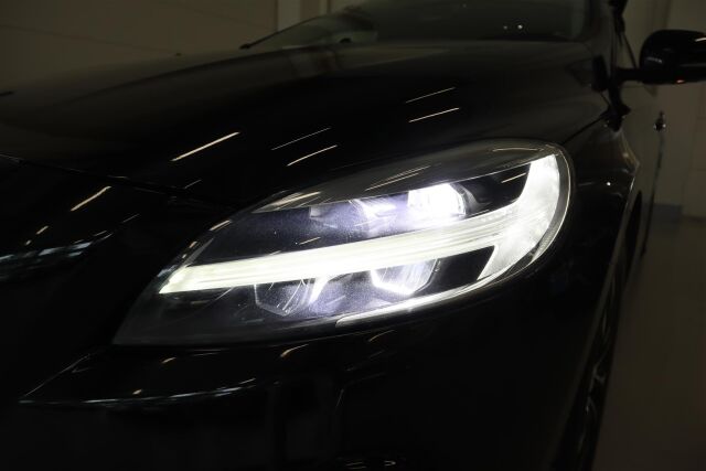 VOLVO V40 Cross Country 2018 T3 Business Dynamic Edition aut