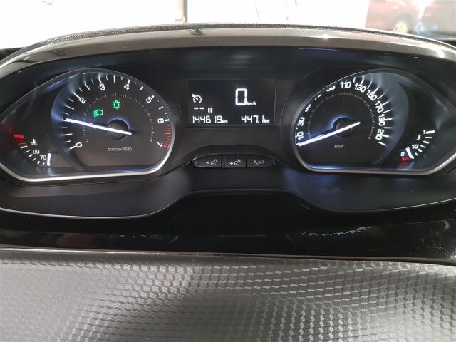 PEUGEOT 2008 2019 Motion PureTech 82