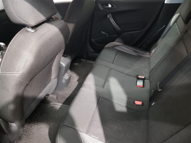 PEUGEOT 2008 2019 Motion PureTech 82