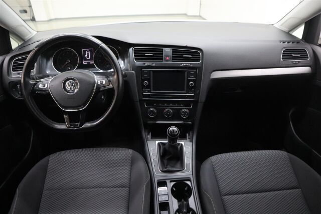 VOLKSWAGEN Golf 2018 Variant Trendline 1,0 TSI 85 kW (115 hv)